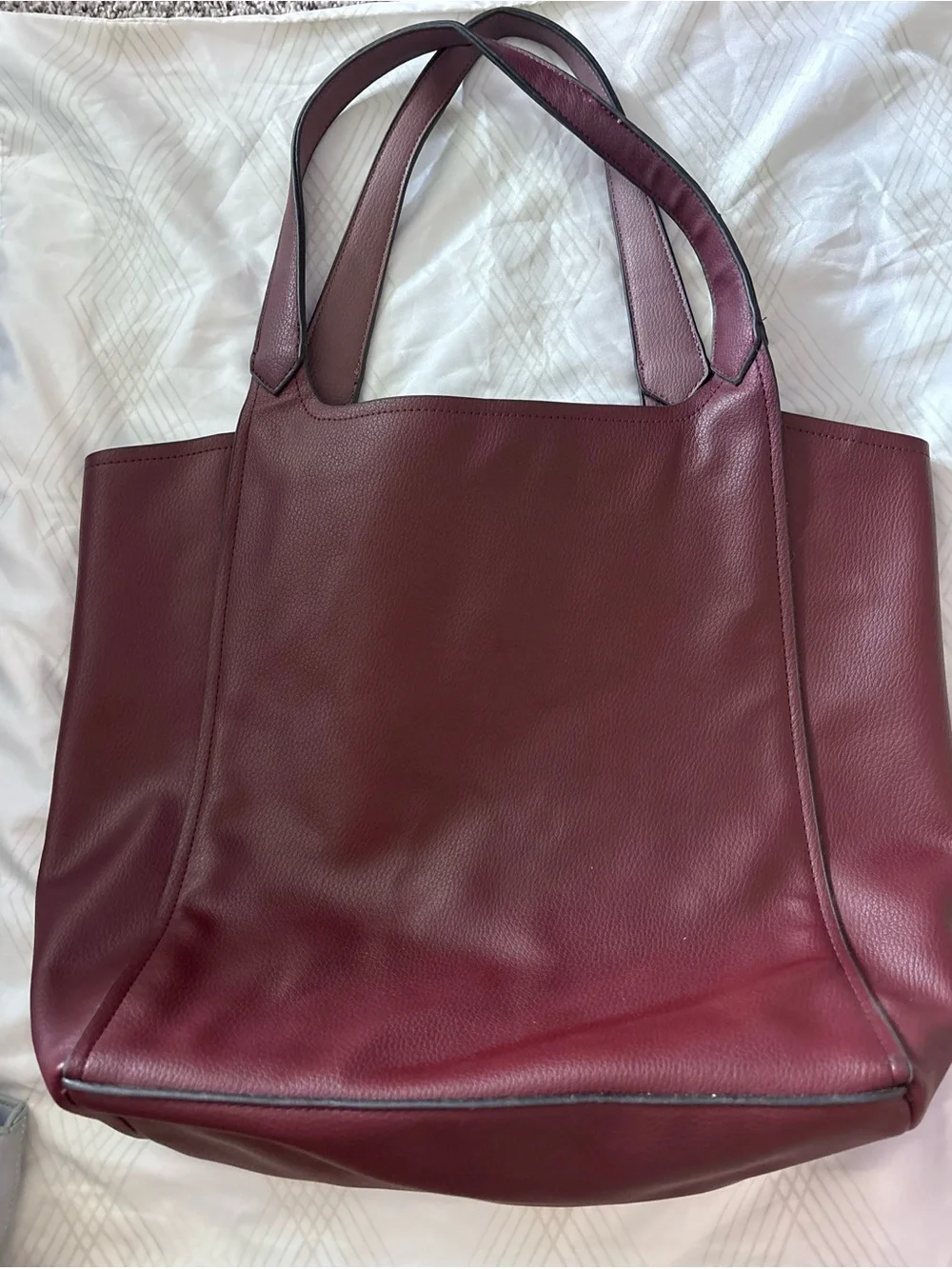 Women’s Burgundy Leather Tote Bag - Classic Everyday Carry - No Brand